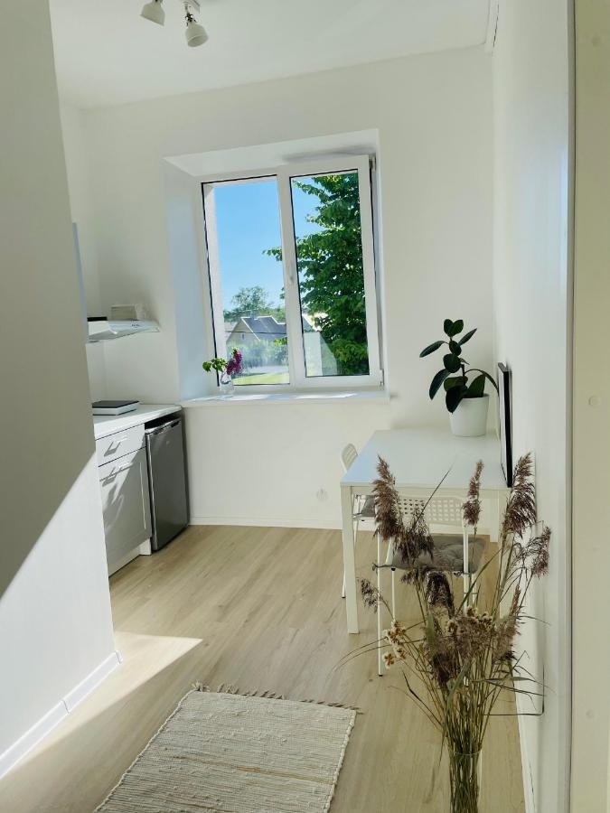 Endla Hostel Ja Apartamendid Хаапсалу Экстерьер фото